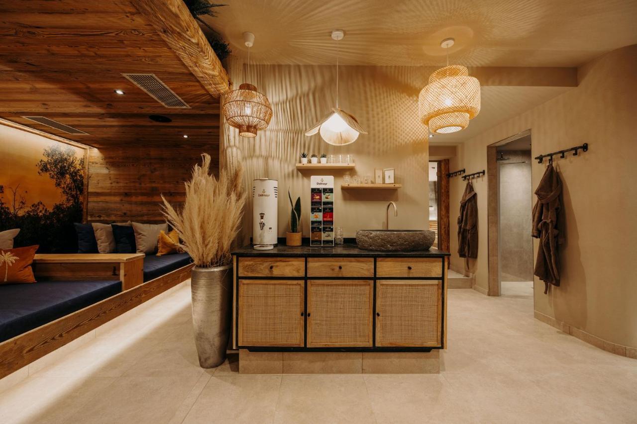 Uncle Jacks Hotel Flachau Ngoại thất bức ảnh