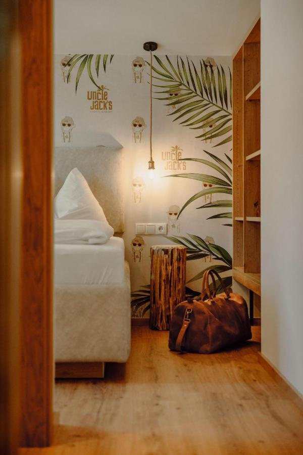 Uncle Jacks Hotel Flachau Ngoại thất bức ảnh
