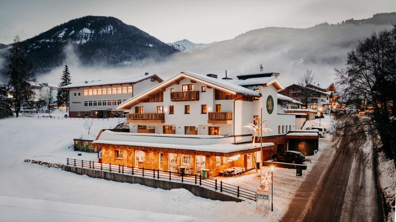 Uncle Jacks Hotel Flachau Ngoại thất bức ảnh